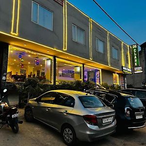 Hotel De Clark Residency Delhi Airport